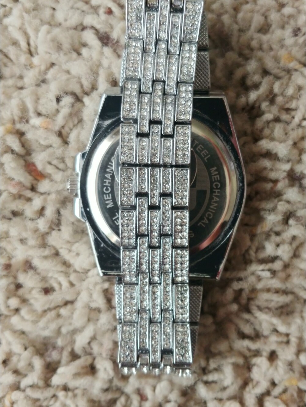 Watch - Picture 3 of 6